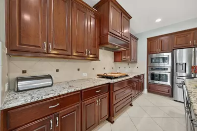 3915 Birch Vale Lane, Sugar Land, TX 77479 - Photo 12