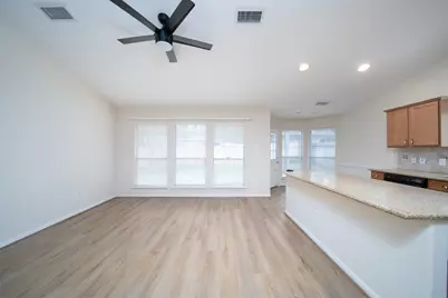 18 Painted Canyon Place, The Woodlands, TX 77381 - Photo 6