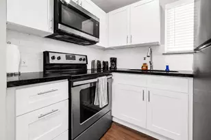 1953 Dryden Rd, Houston, TX 77030 - Photo 10