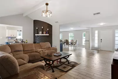 5206 Abercreek Avenue, Friendswood, TX 77546 - Photo 6
