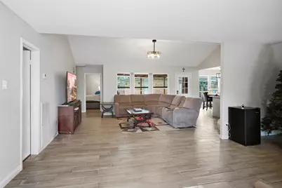 5206 Abercreek Avenue, Friendswood, TX 77546 - Photo 4
