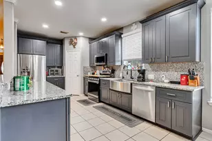 9102 Sunrise Trail, Pearland, TX 77584 - Photo 10