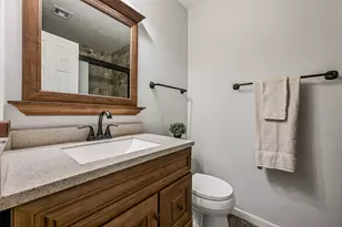 512 Castlelake Dr, Friendswood, TX 77546 - Photo 12