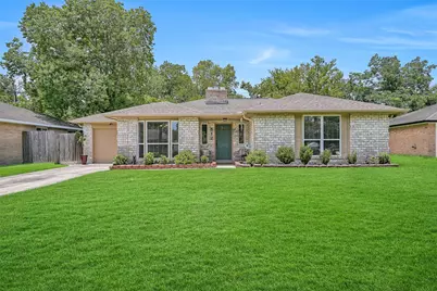 512 Castlelake Drive, Friendswood, TX 77546 - Photo 1