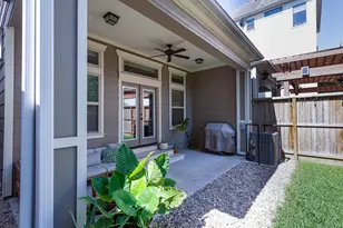 1005 W 24th St, Houston, TX 77008 - Photo 32