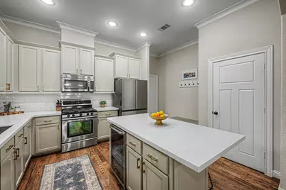 1005 W 24th Street, Houston, TX 77008 - Photo 6