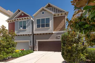 1005 W 24th St, Houston, TX 77008 - Photo 1