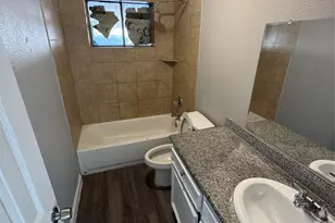 7022 Goldspier St, Houston, TX 77088 - Photo 8