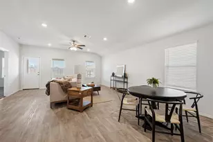 8004 Front Nine Ln, Navasota, TX 77868 - Photo 6