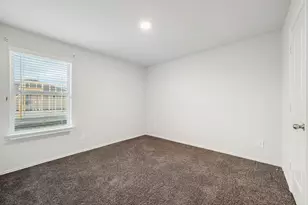 8004 Front Nine Ln, Navasota, TX 77868 - Photo 16