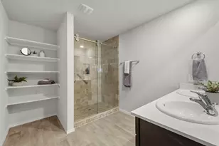 8004 Front Nine Ln, Navasota, TX 77868 - Photo 12