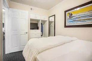 6102 Seawall Blvd, Galveston, TX 77551 - Photo 4