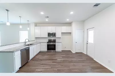 10656 Altitude Way, Conroe, TX 77303 - Photo 8