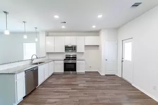 10656 Altitude Wy, Conroe, TX 77303 - Photo 8