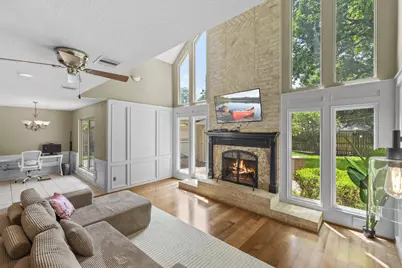 5507 Glenmere Lane, Spring, TX 77379 - Photo 10