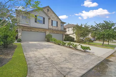 211 Bloomhill Place, The Woodlands, TX 77354 - Photo 4