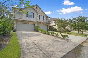 211 Bloomhill Pl, The Woodlands, TX 77354 - Photo 4