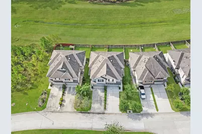 211 Bloomhill Place, The Woodlands, TX 77354 - Photo 2