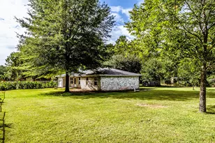 18 Main St, Huntsville, TX 77340 - Photo 18