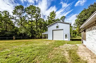 18 Main St, Huntsville, TX 77340 - Photo 20