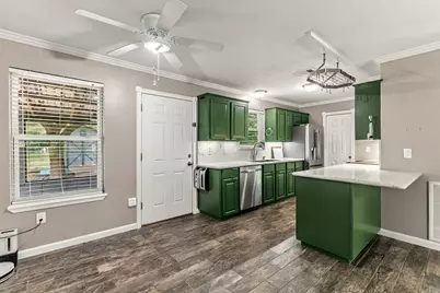 18 Main Street, Huntsville, TX 77340 - Photo 6