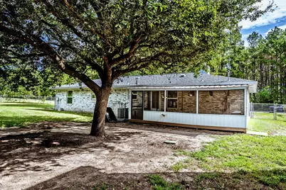 18 Main Street, Huntsville, TX 77340 - Photo 2