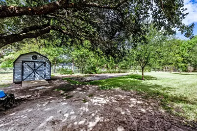 18 Main Street, Huntsville, TX 77340 - Photo 16
