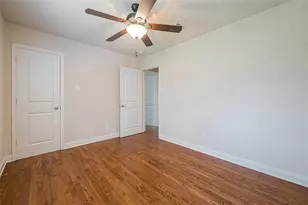 11015 WARATH Oak Ct, Houston, TX 77065 - Photo 6