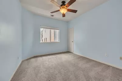 2614 Shady Acres Court, Houston, TX 77008 - Photo 20