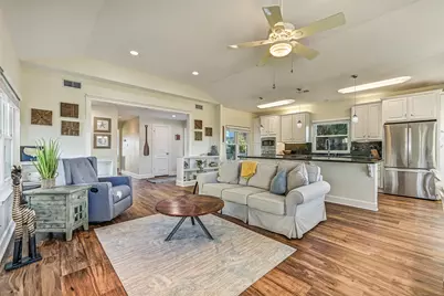 13414 Binnacle Way, Galveston, TX 77554 - Photo 10