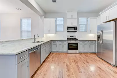 705 Rd Link Road, Houston, TX 77009 - Photo 8