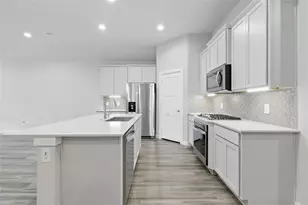 10026 Angelina Woods Ln, Conroe, TX 77384 - Photo 4