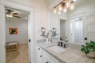 508 W 26th Street, Houston, TX 77008 - Photo 32