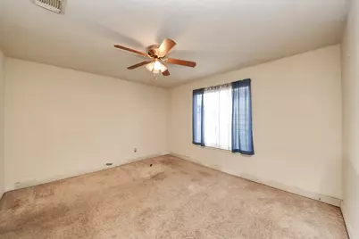 3831 E Traditions Court, Houston, TX 77082 - Photo 30