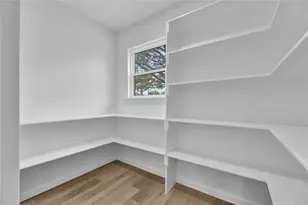 2726 Stetson Ln, Houston, TX 77043 - Photo 18