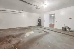 7059 Greenway Chase St, Houston, TX 77072 - Photo 14