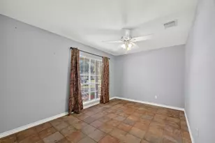 16811 Bougainvilla Ln, Friendswood, TX 77546 - Photo 4