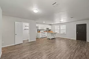 16701 E Hammon, Montgomery, TX 77316 - Photo 10
