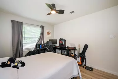 4827 Knotty Oaks Trail, Houston, TX 77045 - Photo 20