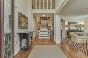 6 Meadow Cove Dr, The Woodlands, TX 77381 - Photo 4