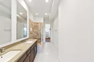 6037 Matthew Oaks Pl, Houston, TX 77007 - Photo 14