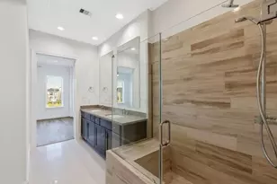 6037 Matthew Oaks Pl, Houston, TX 77007 - Photo 12