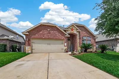 106 Bogey Circle, La Porte, TX 77571 - Photo 2