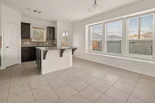 12102 City Trek Ln, Houston, TX 77047 - Photo 10