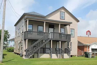 1015 30th Street #4, Galveston, TX 77550 - Photo 1