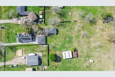 163 Oakland St, Baytown, TX 77520 - Photo 40