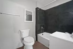 214 E 1st St, Deer Park, TX 77536 - Photo 4