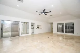 7822 Albin Ln, Houston, TX 77071 - Photo 6