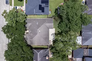 4739 Backenberry Dr, Friendswood, TX 77546 - Photo 2