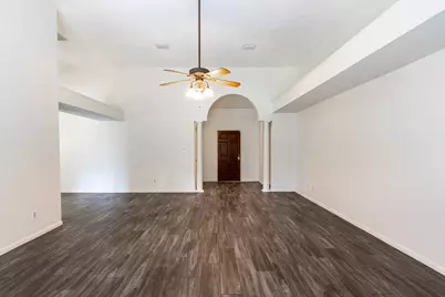 4739 Backenberry Drive, Friendswood, TX 77546 - Photo 4
